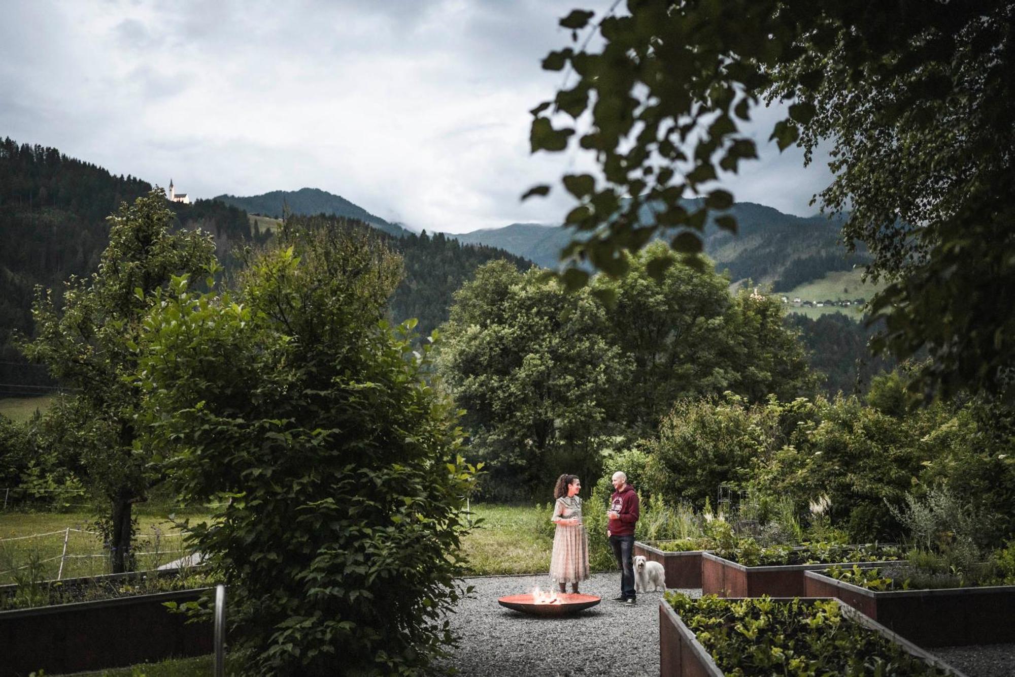 Strasserwirt - Ansitz Zu Tirol Strassen Ngoại thất bức ảnh