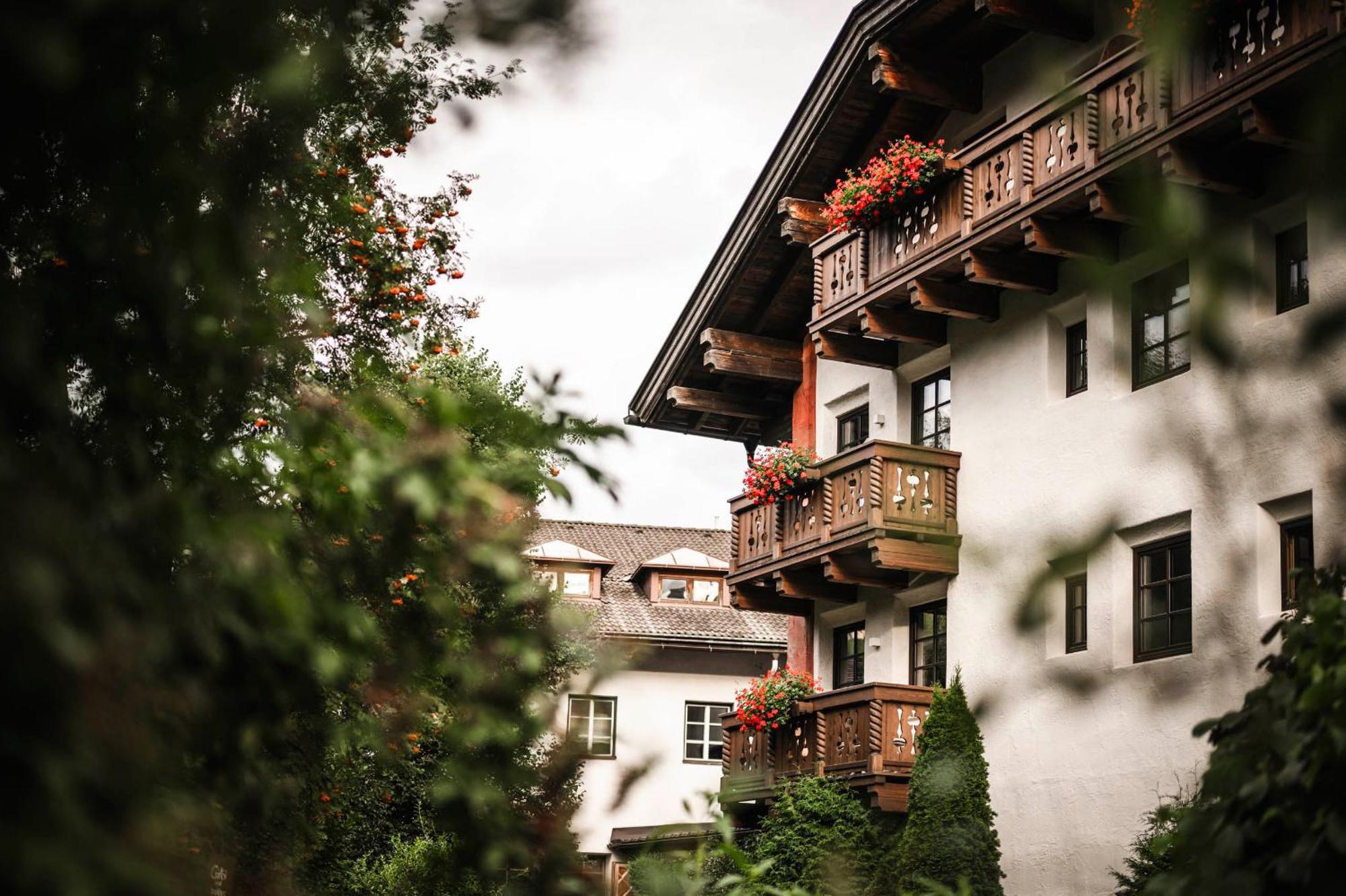 Strasserwirt - Ansitz Zu Tirol Strassen Ngoại thất bức ảnh
